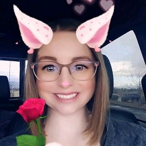 Meet your Posher, Tiffany